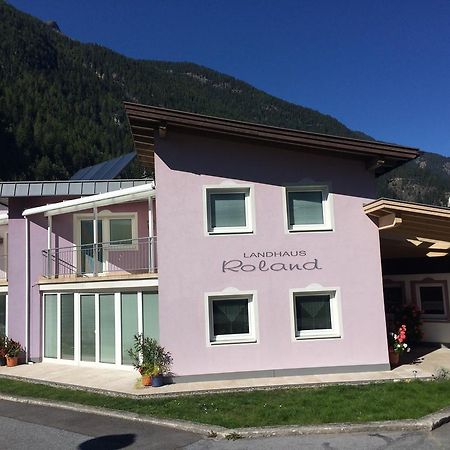 Landhaus Roland Umhausen Bagian luar foto