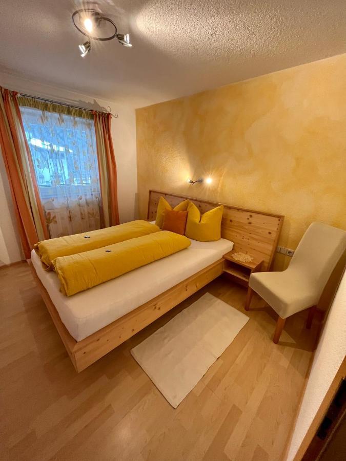 Landhaus Roland Umhausen Bagian luar foto
